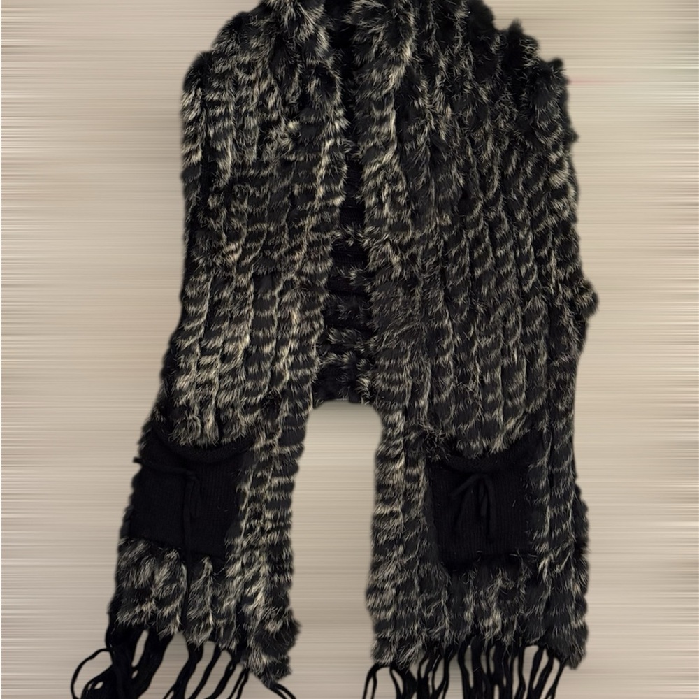 Alberto Makali Black Faux Fur Scarf